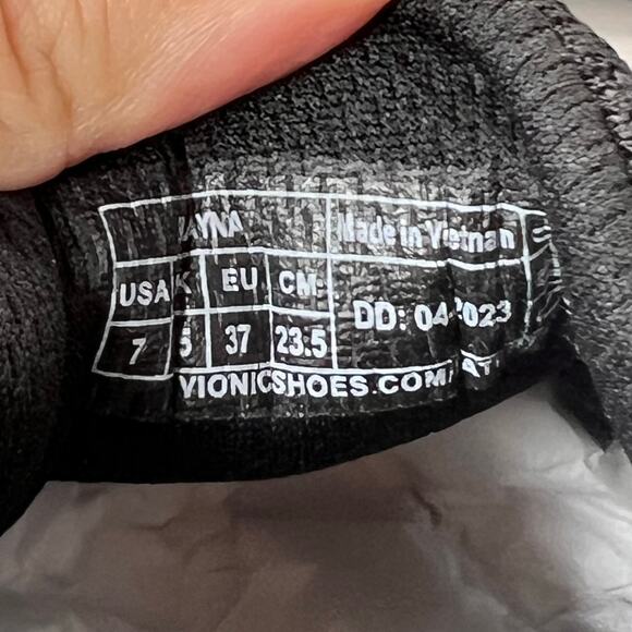 Vionic Shayna Comfort Lace Up Sneaker Black/White Women's 7M Tried on - Picture 9 of 10